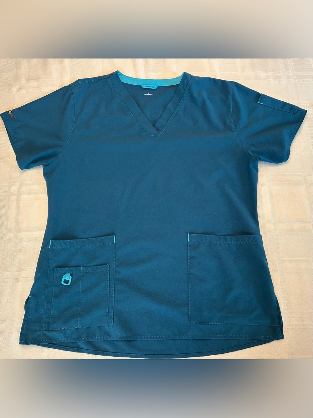 Carhartt Force Women size Large L Teal Blue V-Neck scrub top shirt